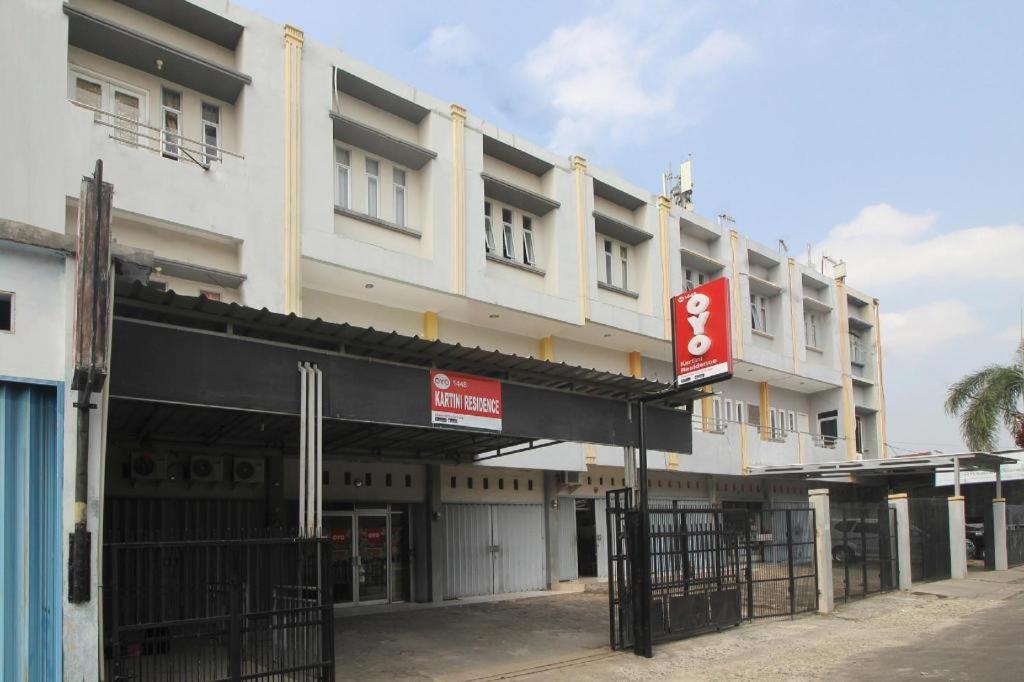 Oyo 1448 Kartini Residence Syariah Bandar Lampung Exterior photo