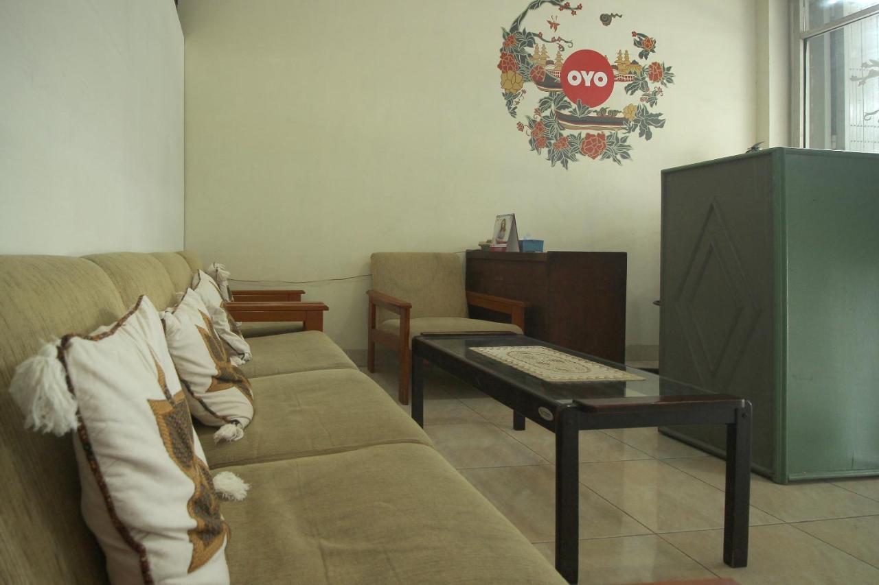 Oyo 1448 Kartini Residence Syariah Bandar Lampung Exterior photo
